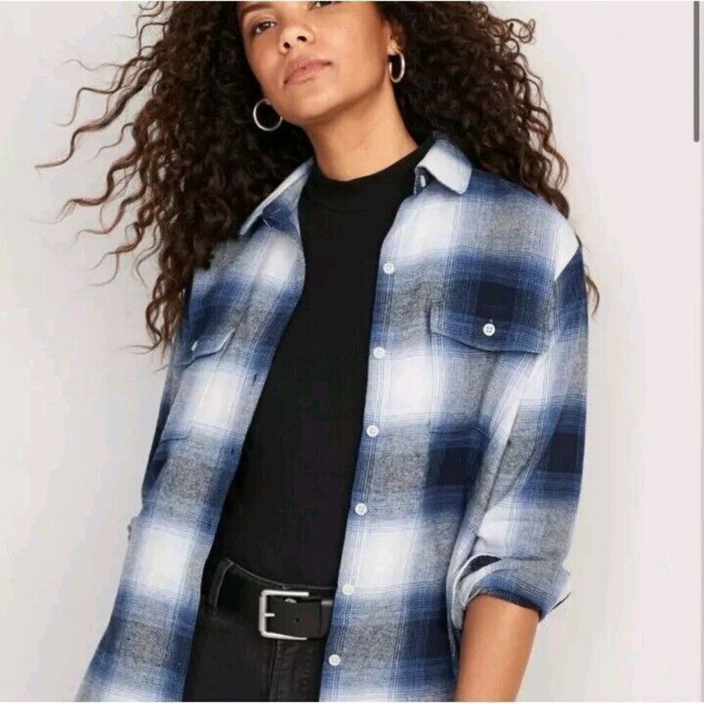 Old Navy Flannel Women's XS Blue Plaid The Boyfriend Shirt Cabincore Cozycore